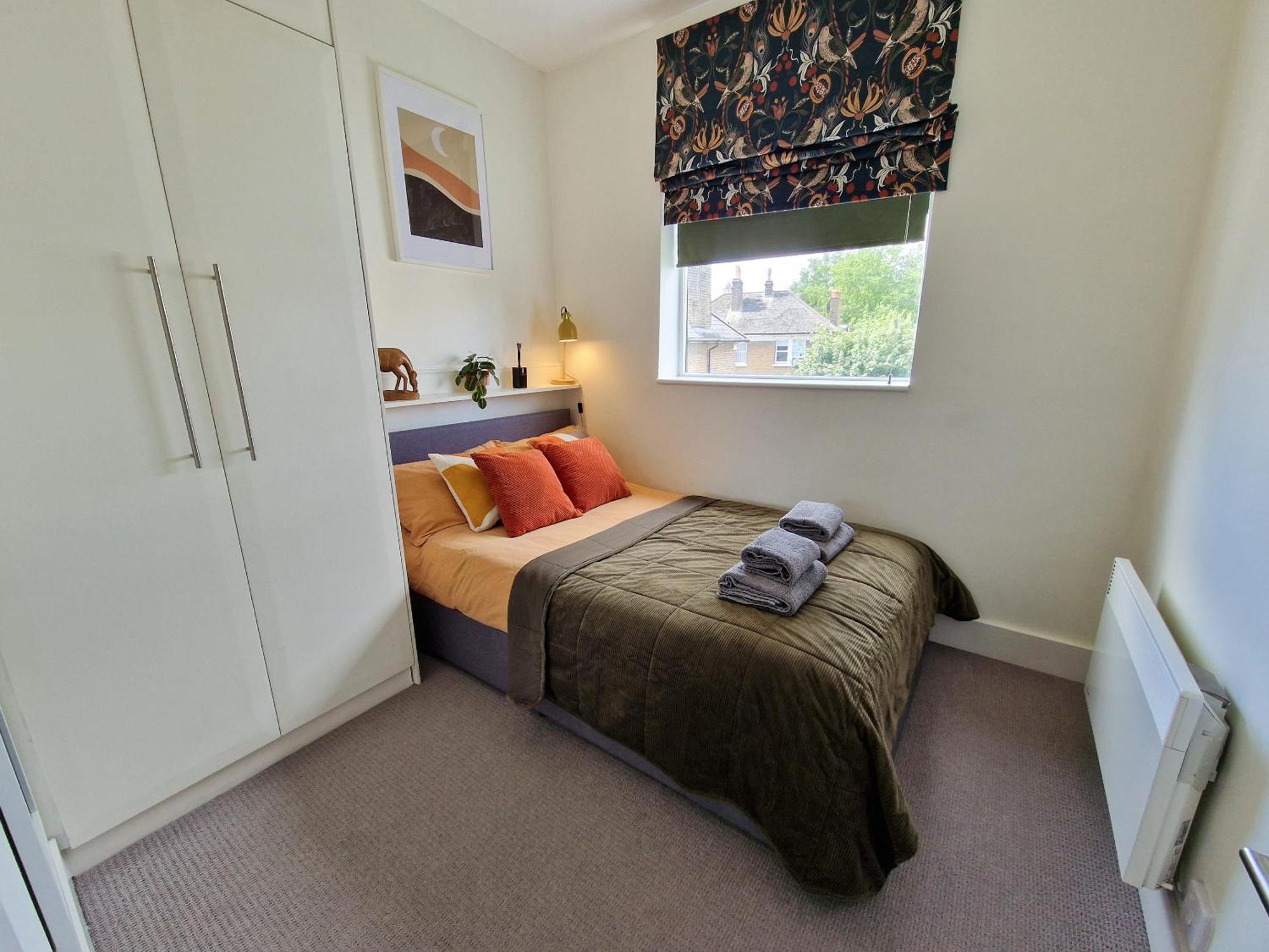 1-Bed Apartment, Close To Kensington Olympia With Free Wi-Fi & Netflix London Exterior photo